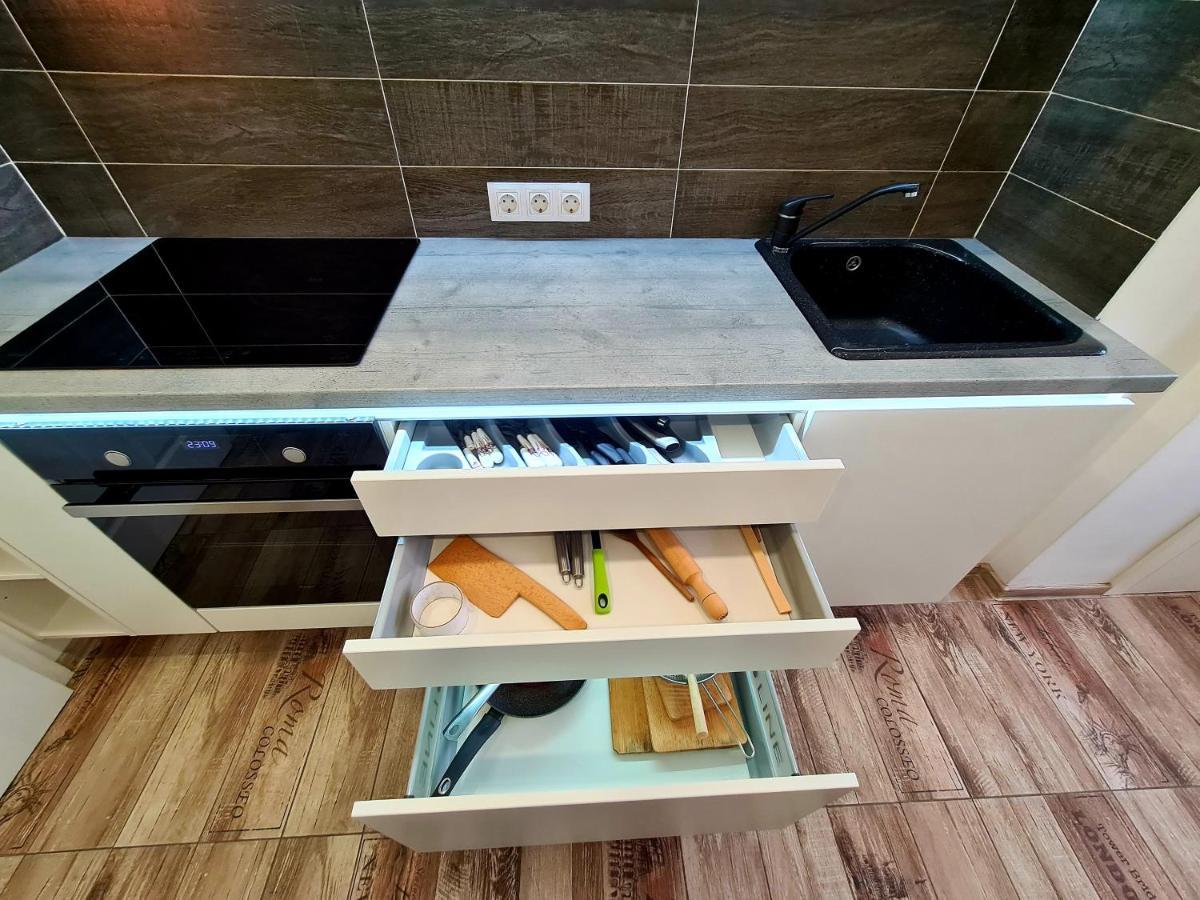חונדוארה Best Apartment Central מראה חיצוני תמונה